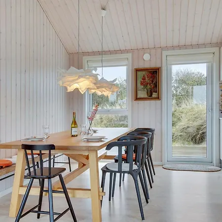 Marthine - 200m From The Sea By Interhome