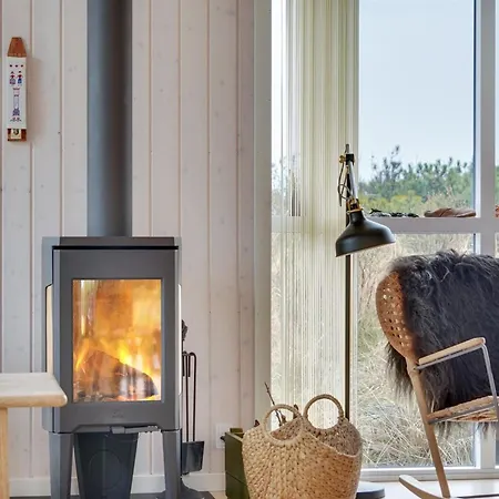 Marthine - 200m From The Sea By Interhome
