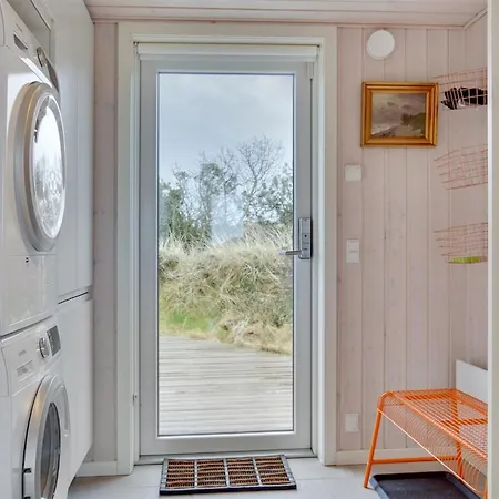 Marthine - 200m From The Sea By Interhome *