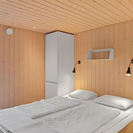 Marthine - 200m From The Sea By Interhome